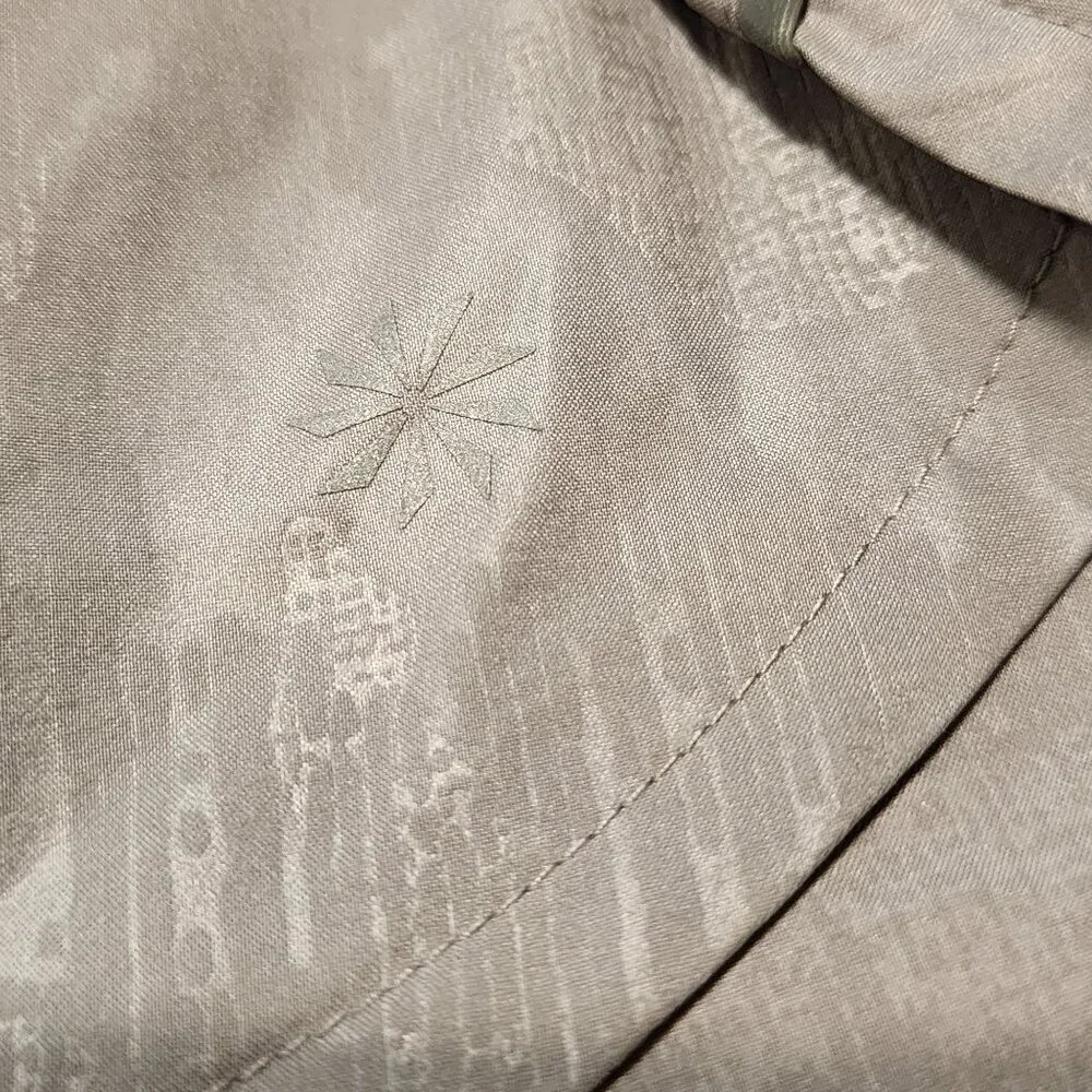 Athleta sz XS Shiny Camo Racer Shorts